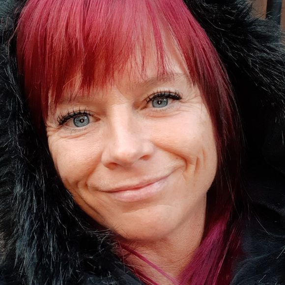 Meet your Posher, Valerie - Picture 1 of 1